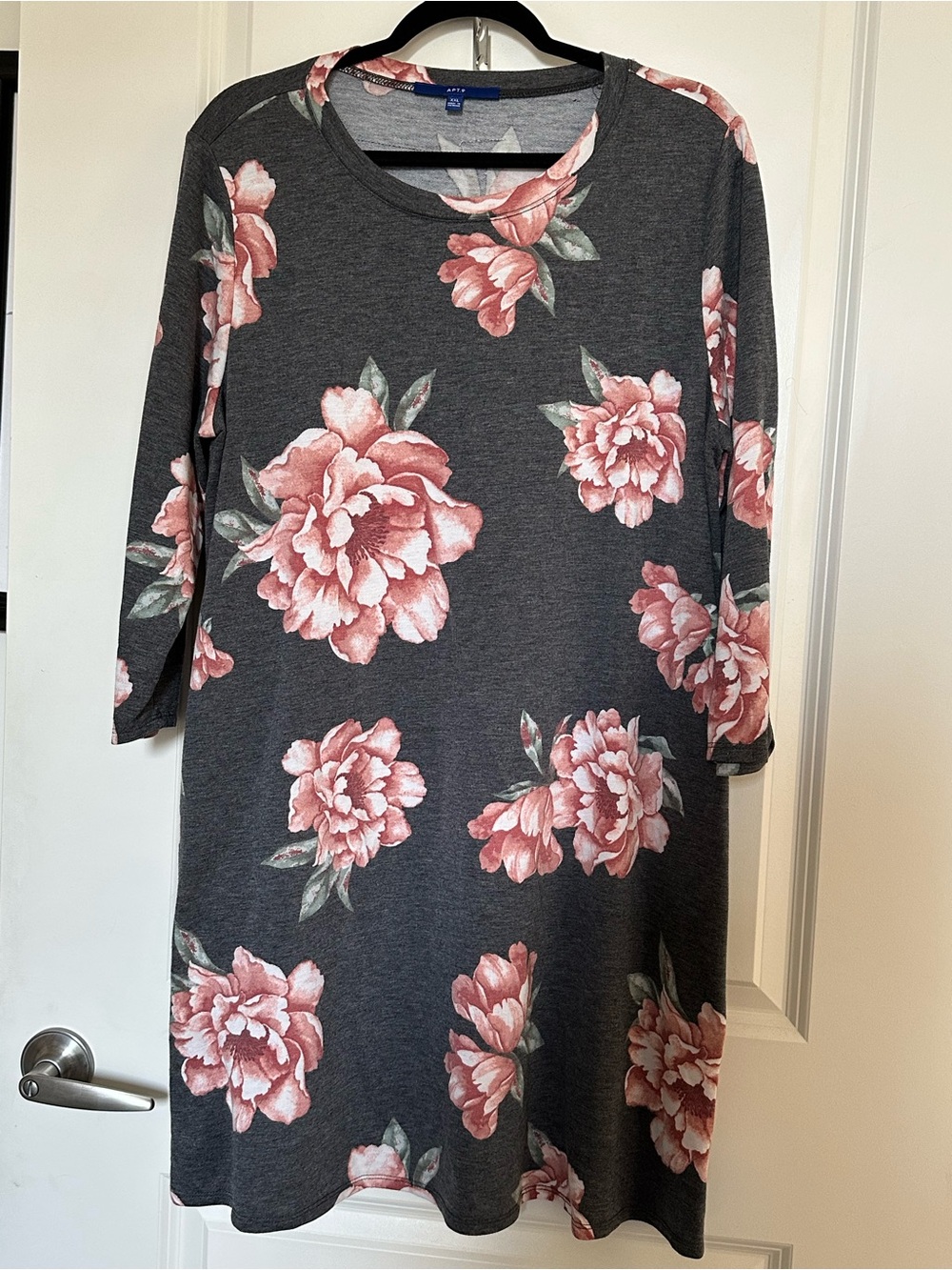 Apt. 9 Women's Charcoal Floral Tunic Dress with Pink Blooms
